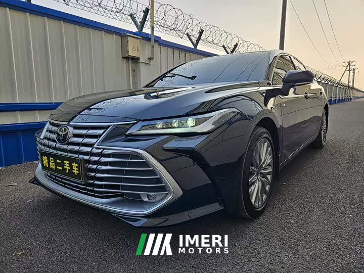 Toyota Avalon Hybrid 2.0L Luxury - ავტომობილი ჩინეთიდან