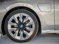 BMW i7 2023 xDrive60L Luxury Package - ფოტო 6