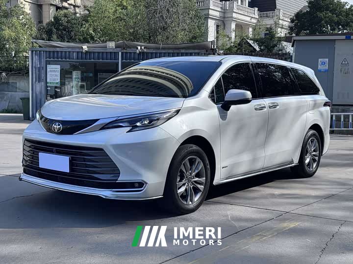 Toyota Sienna 2.5L Hybrid AWD Premium - ავტომობილი ჩინეთიდან