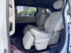 Toyota Sienna 2.5L Hybrid AWD Premium - ფოტო 11
