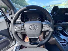 Toyota Sienna 2.5L Hybrid AWD Premium - ფოტო 12