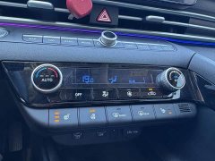 Hyundai Elantra 1.5L CVT Luxury - ფოტო 12