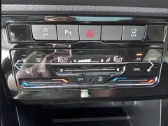 Hyundai Elantra 1.5L CVT Luxury - ფოტო 15