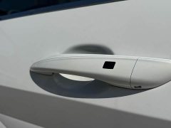 Hyundai Elantra 1.5L CVT Luxury - ფოტო 17