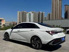 Hyundai Elantra 1.5L CVT Luxury - ფოტო 5