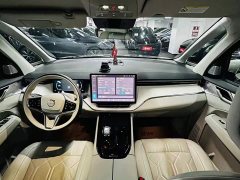 Volvo EM90 Ultra Six-Seater - ფოტო 8