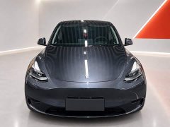 Tesla Model Y Rear-Wheel Drive - ფოტო 2