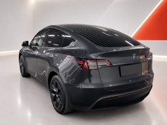 Tesla Model Y Rear-Wheel Drive - ფოტო 4