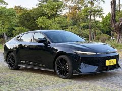 Changan UNI-V 1.5T Premium Sport - ფოტო 2
