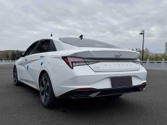 Hyundai Elantra 2021 1.5L CVT Luxury - ფოტო 4