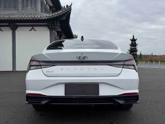 Hyundai Elantra 2021 1.5L CVT Luxury - ფოტო 5