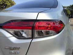 Toyota Corolla 1.8L CVT Luxury - ფოტო 17