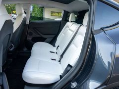Tesla Model Y Rear-Wheel Drive - ფოტო 15