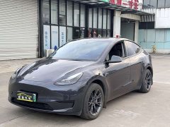 Tesla Model Y Rear-Wheel Drive - ფოტო 1