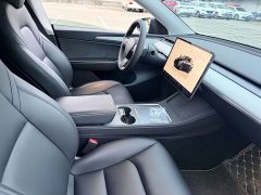 Tesla Model Y Rear-Wheel Drive - ფოტო 11