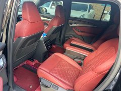 Audi Q6 45 TFSI quattro Dark Knight Edition 6-Seater - ფოტო 12