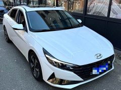 Hyundai Elantra 2021 1.5L CVT Luxury - ფოტო 3