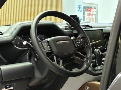 Land Rover Defender Facelift 110 3.0T P400 Dark Edition - ფოტო 9