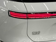 NIO ES8 Six-Seat Executive Signature Edition - ფოტო 19
