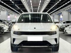 Lynk & Co Geely Lynk & Co 06 EM-P 2023 1.5T Remix PHEV Pro - ფოტო 2