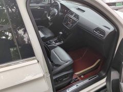 Volkswagen Tiguan L 380TSI Automatic AWD R-Line Premium 7-Seater - ფოტო 8