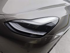 Tesla Model Y Standard Range RWD - ფოტო 4