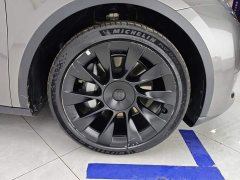 Tesla Model Y Standard Range RWD - ფოტო 5
