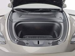 Tesla Model Y Standard Range RWD - ფოტო 9