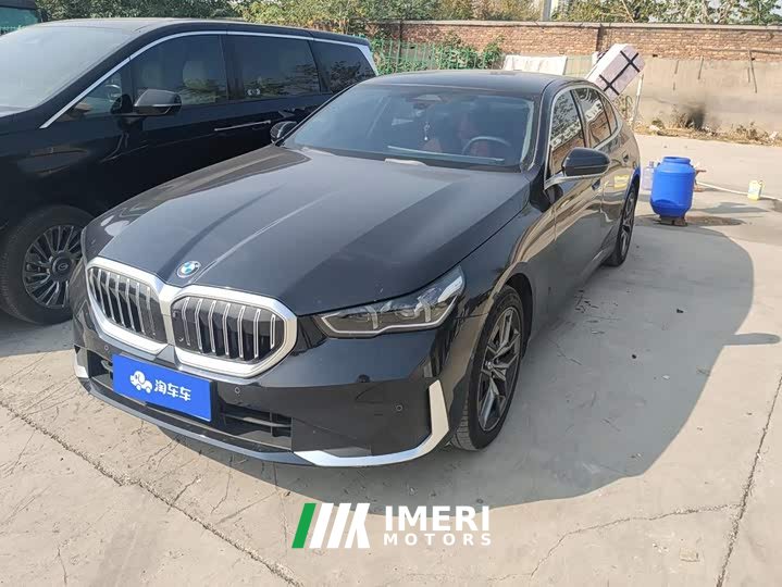 BMW 5 Series 530Li Premier Luxury Package - ავტომობილი ჩინეთიდან