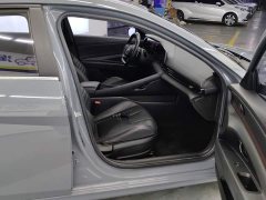 Hyundai Elantra 240TGDi DCT LUX Luxury Edition - ფოტო 8