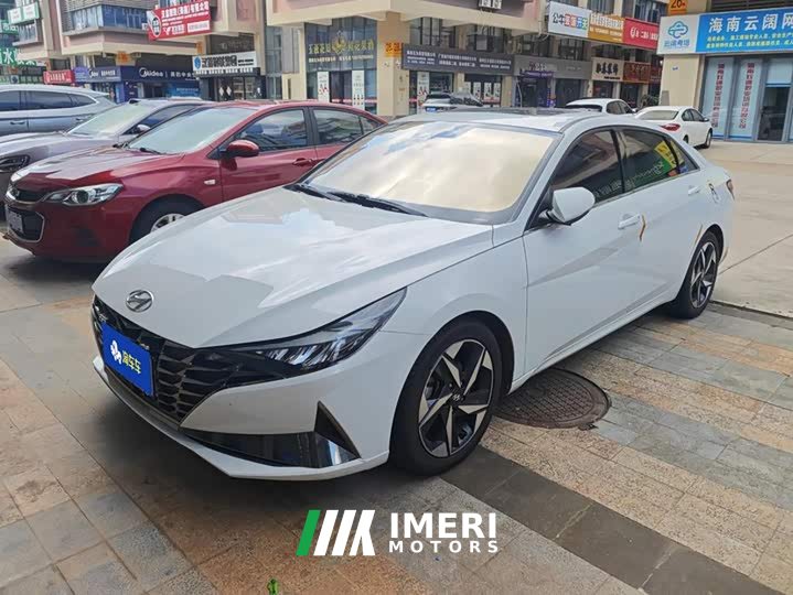 Hyundai Elantra 2022 1.5L CVT Luxury - ავტომობილი ჩინეთიდან
