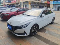 Hyundai Elantra 2022 1.5L CVT Luxury - ფოტო 1