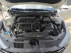 Hyundai Elantra 2022 1.5L CVT Luxury - ფოტო 10