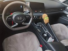 Hyundai Elantra 2022 1.5L CVT Luxury - ფოტო 12