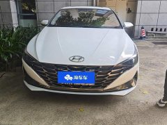 Hyundai Elantra 2022 1.5L CVT Luxury - ფოტო 2