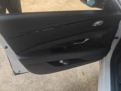 Hyundai Elantra 2022 1.5L CVT Luxury - ფოტო 7