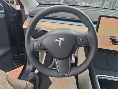 Tesla Model Y Rear-Wheel Drive - ფოტო 14