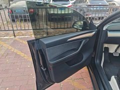Tesla Model Y Rear-Wheel Drive - ფოტო 6