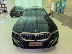 BMW 5 Series 530Li Luxury M Sport Package - ფოტო 2