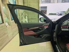 BMW 5 Series 530Li Luxury M Sport Package - ფოტო 7