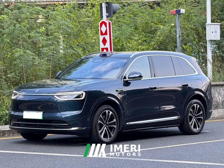 Aito M7 EREV Max Long-Range Edition 6-seater (192-line LiDAR)