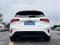 Ford Focus Hatchback EcoBoost 180 Automatic Trend - ფოტო 6