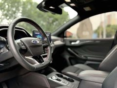 Ford Focus Hatchback EcoBoost 180 Automatic Trend - ფოტო 7