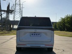 Buick GL8 New Energy Lusang Respect Edition - ფოტო 6
