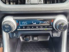 Toyota Vland 2022 2.0L CVT AWD Luxury - ფოტო 15