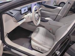 Buick Zhijing L7 Extended Range Avvia - ფოტო 9