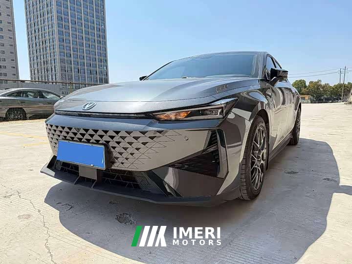 Changan UNI-V 1.5T Premium - ავტომობილი ჩინეთიდან