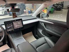 Tesla Model Y Rear-Wheel Drive - ფოტო 13