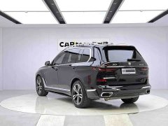 BMW X7 xDrive40i M Sport Luxury Package - ფოტო 3