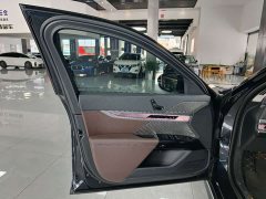 BMW 7 Series 735Li M Sport Package - ფოტო 9
